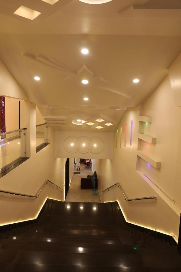 Hotel Shri Siddhivinayak Bina-Etawa 외부 사진