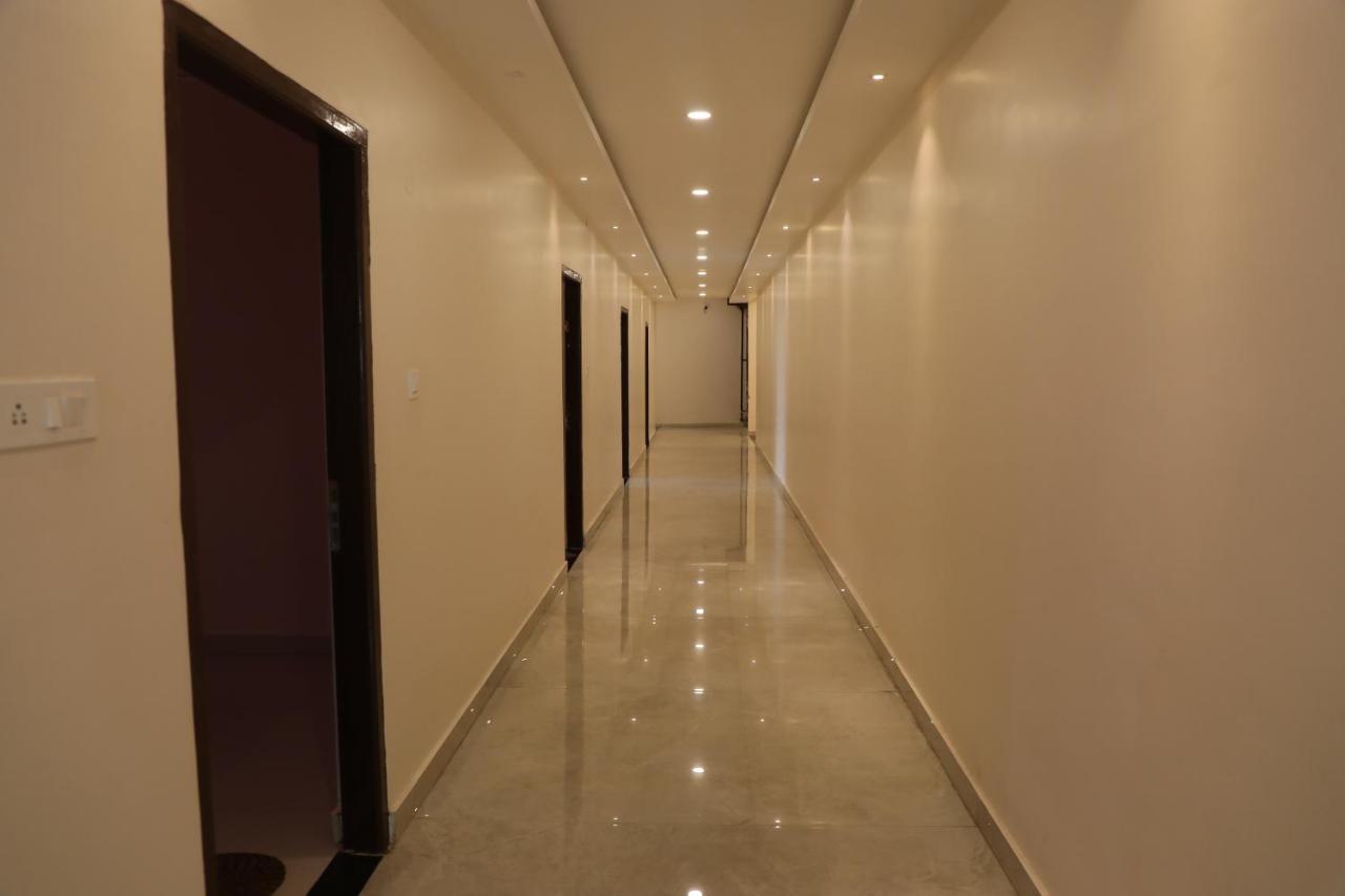 Hotel Shri Siddhivinayak Bina-Etawa 외부 사진
