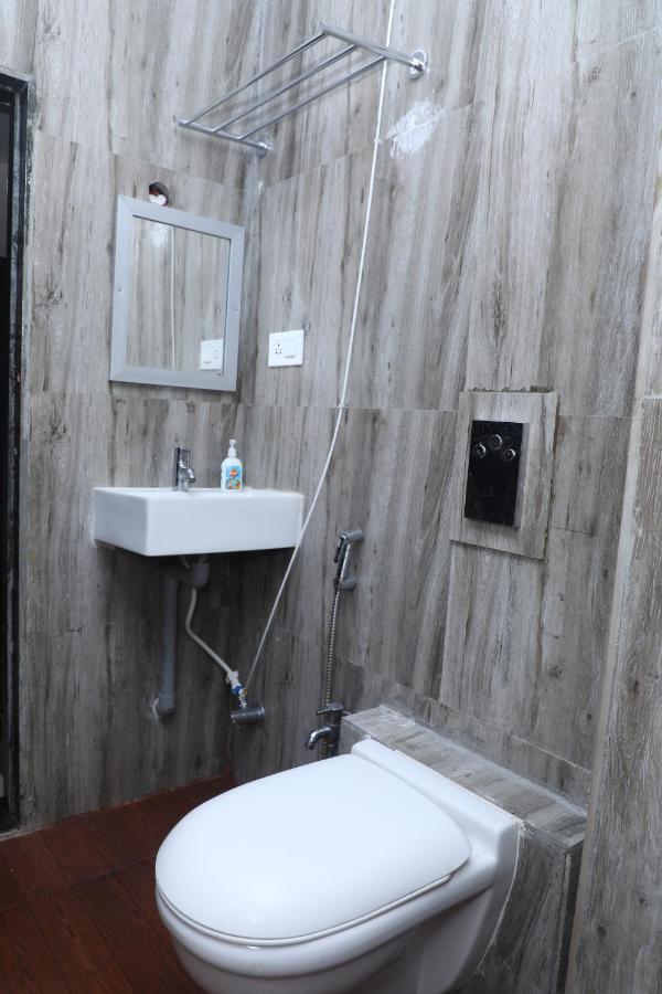Hotel Shri Siddhivinayak Bina-Etawa 외부 사진