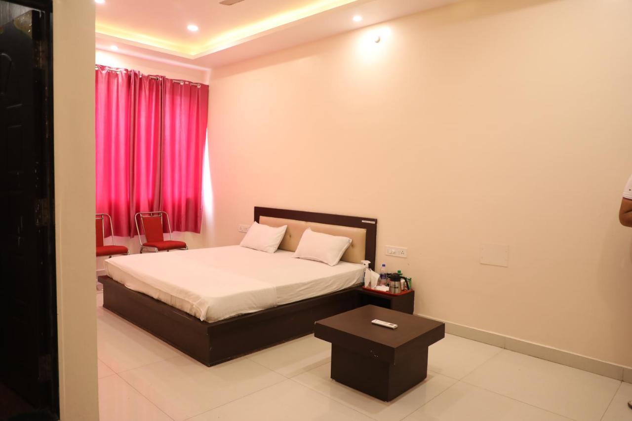 Hotel Shri Siddhivinayak Bina-Etawa 외부 사진